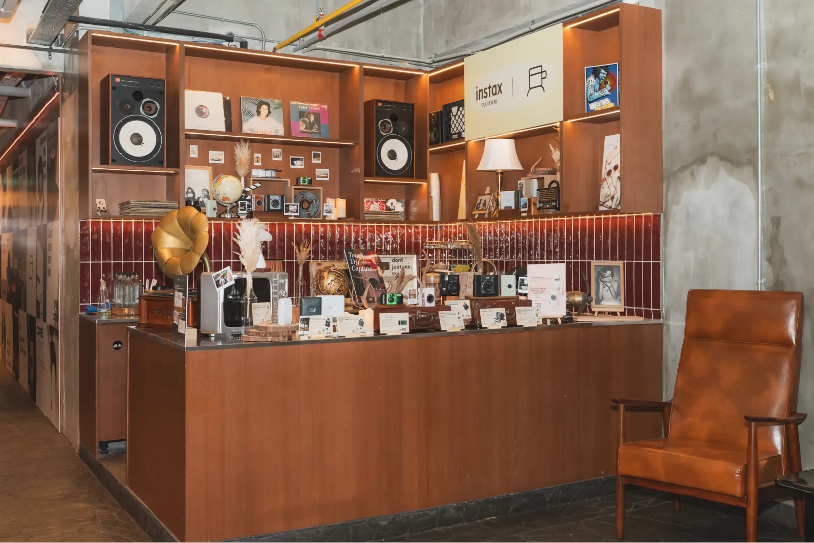 Fujifilm Instax Café Takeover — Café Takeover by La Memoria
